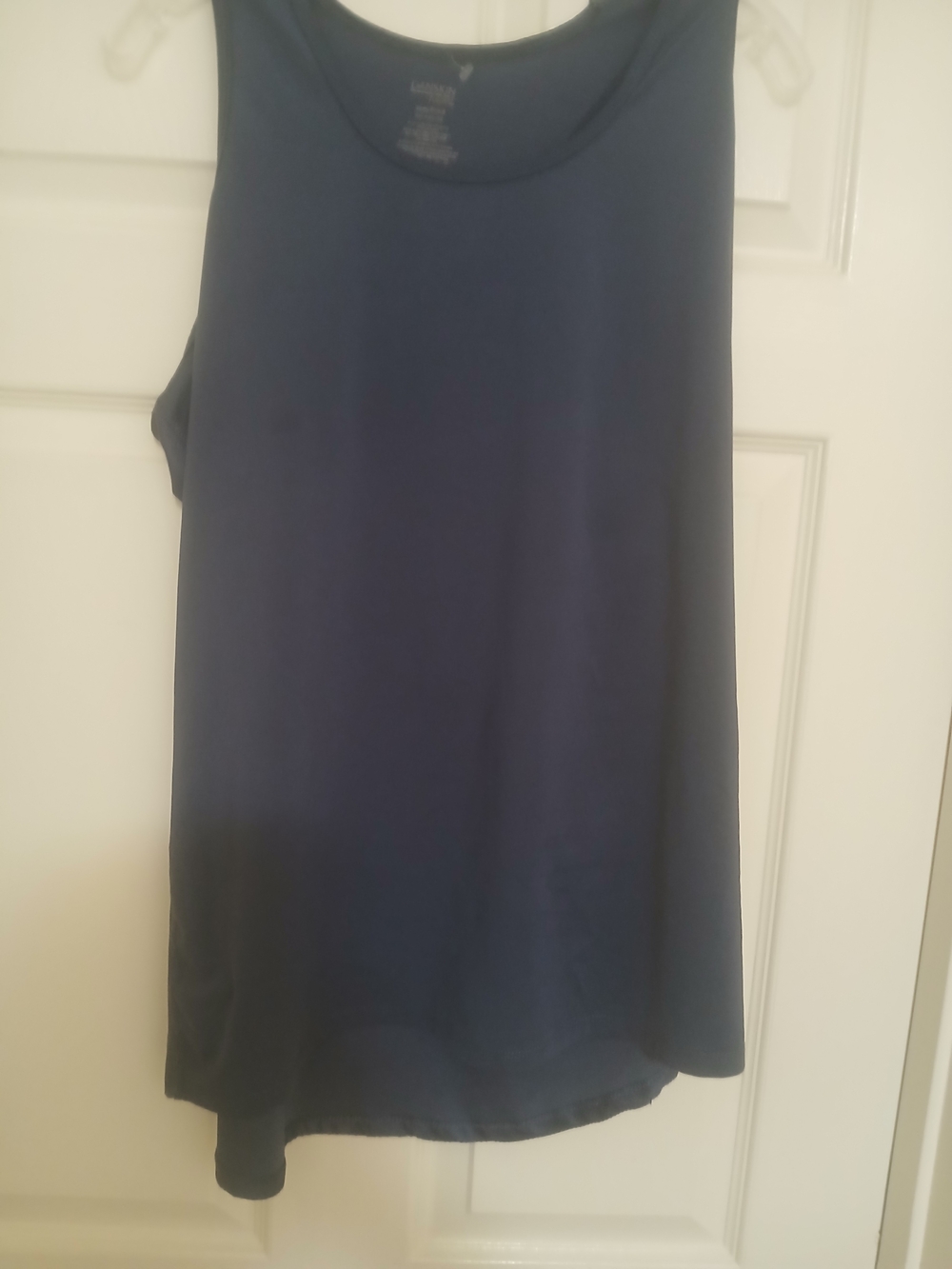 Danskin Now Navy Scoop Neck Tank Top